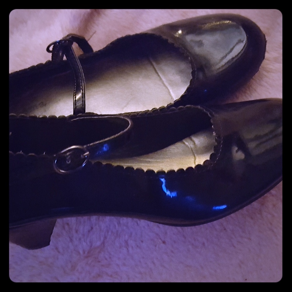 Girls dress shoes